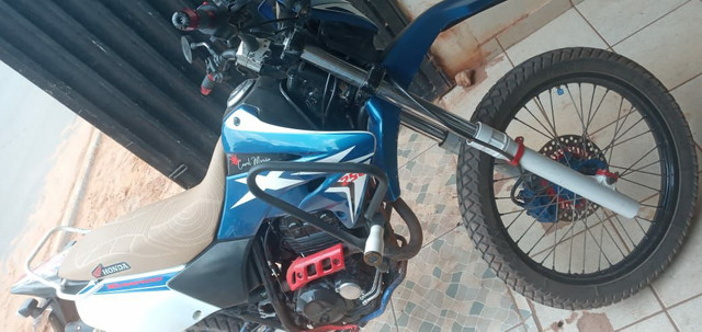 Moto bem conservada linda - Foto 4