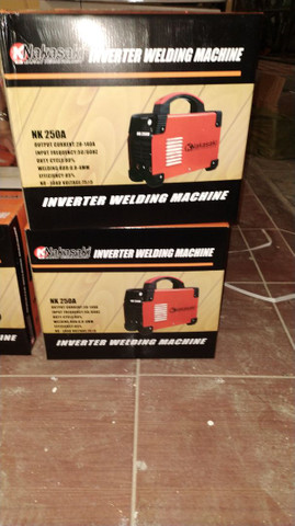 Vendo máquinas de solda zero nunca usada