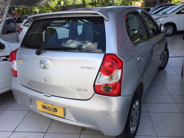 Etios XS 1.3 2013 - Foto 6