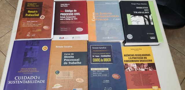 Livro de Direito - Foto 4