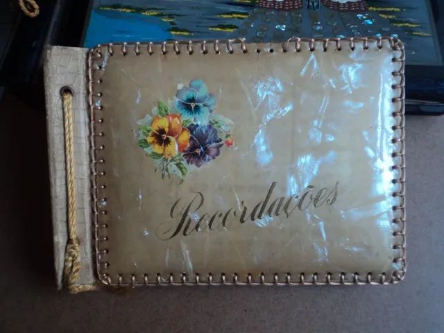 Antigo álbum de Recordações e Fotografias anos 50.(Item para Colecionadores) - Foto 2