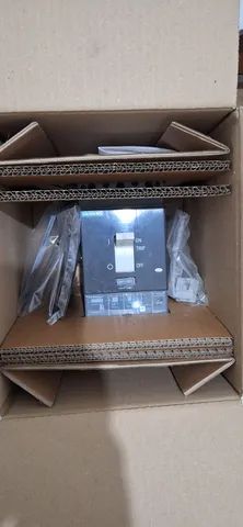 Disjuntor caixa moldada tripolar eletromanético 400v 100A 120KA  - Foto 5