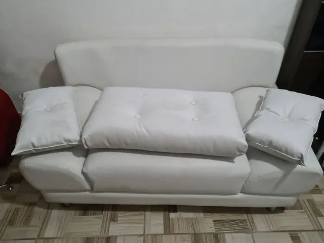 SOFÁ  NAMORADEIRA EM CORINO BRANCO470063305709987840