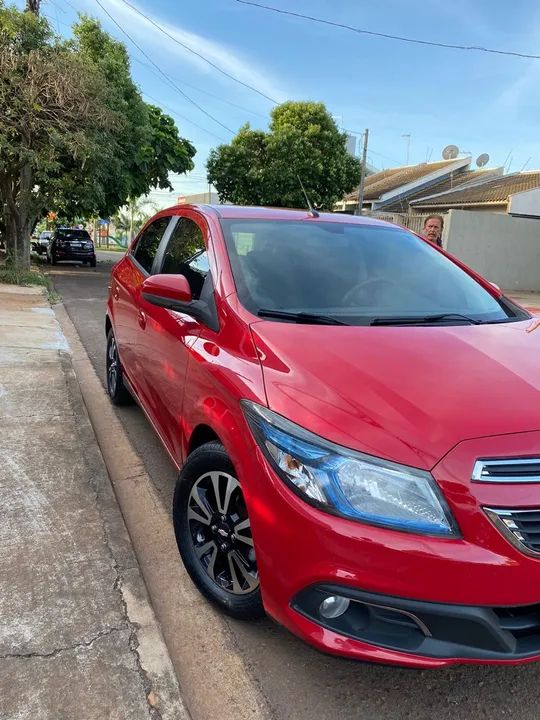 Vendo ônix LTZ 1.4 2012/2013