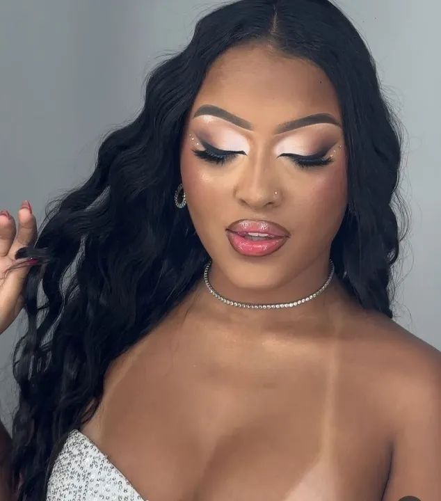 MAQUIAGEM PROFISSIONAL - Foto 4