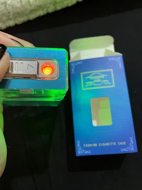 Isqueiro Eletrônico com Luzes Coloridas