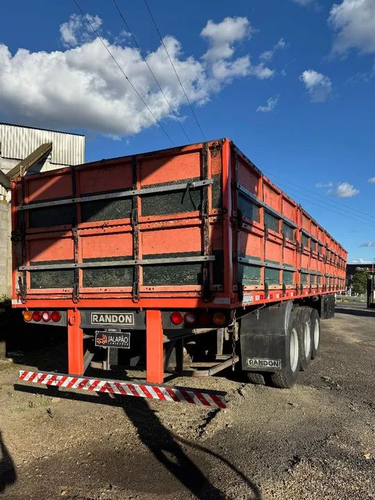 Carreta randon ano 2002 graneleira com pneus pra cavalo toco. - Foto 3