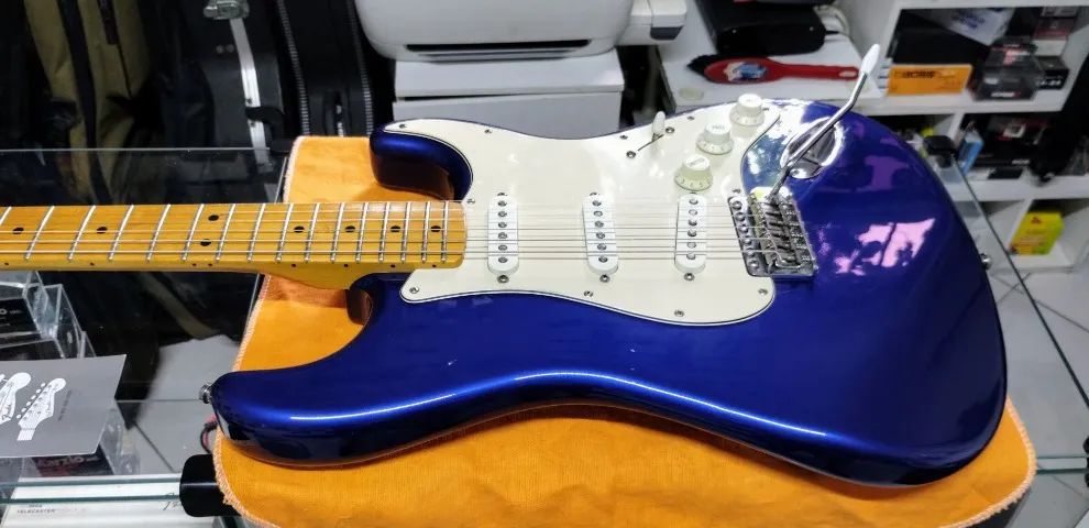 Fender Standard Stratocaster Mexico em excelente estado - Foto 5