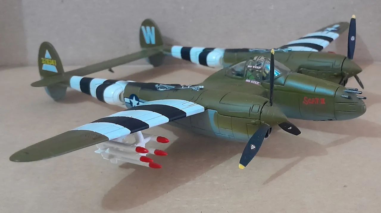 Lockheed P-38J Lightning "Scat II" 1/72 Matchbox - Foto 4