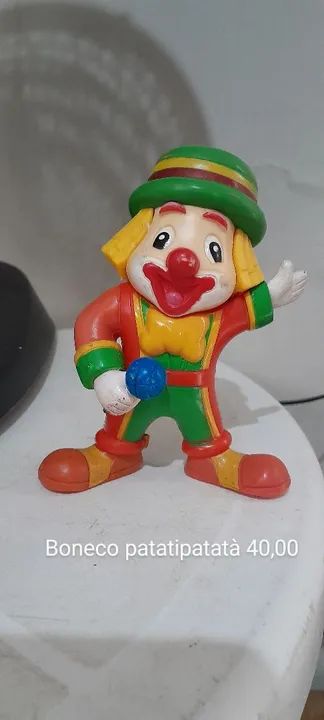 Lote de bonecos diversos coleção  - Foto 2