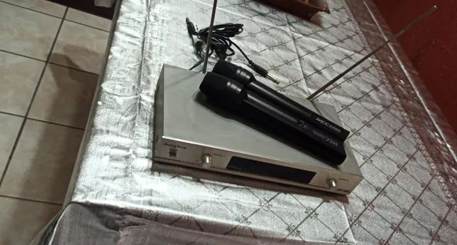 Aparelho de Microfone e Base Central Sem Fio Sound of Heaven Modelo Mcc 2200 150 