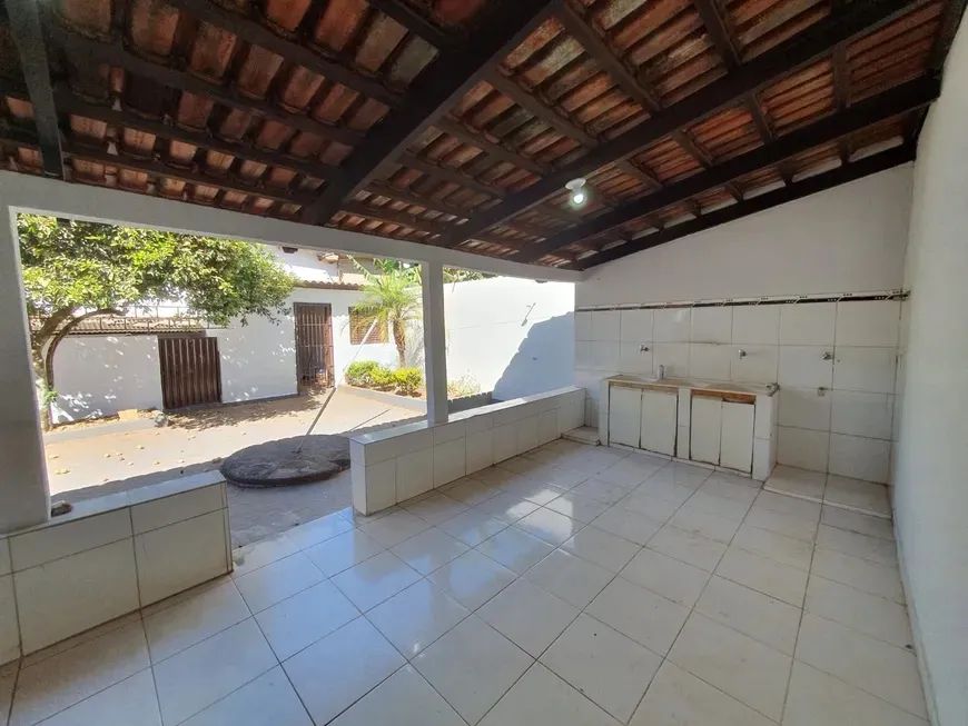 CASA A VENDA NO RECANTO DAS EMAS. - Foto 3