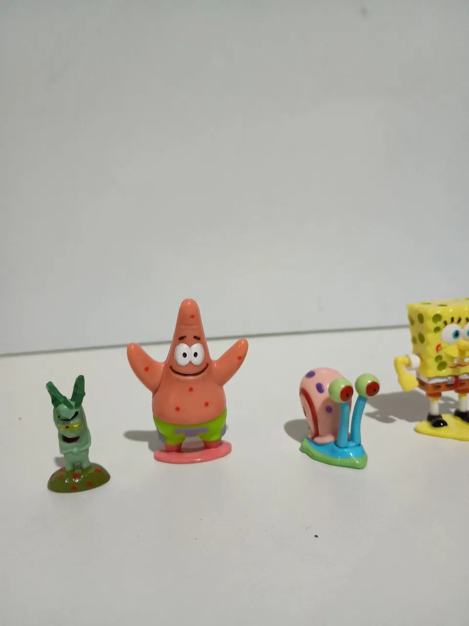 Bonequinhos turma Bob esponja via 2005 o lote pelo valor anunciado - Foto 2