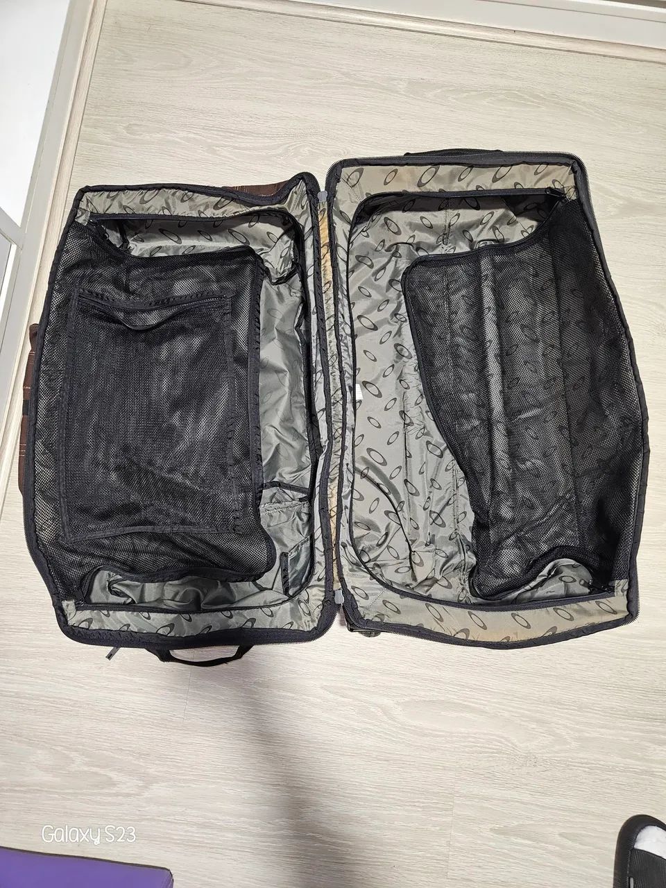 Suitcase Oakley super nova. - Foto 3