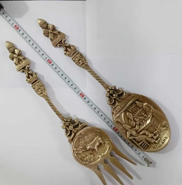 Colher e garfo em bronze, holandes antigo, anos 1960 - Foto 2