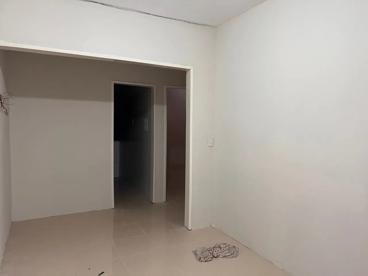 Alugo de 2 quartos no bairro São Gerardo