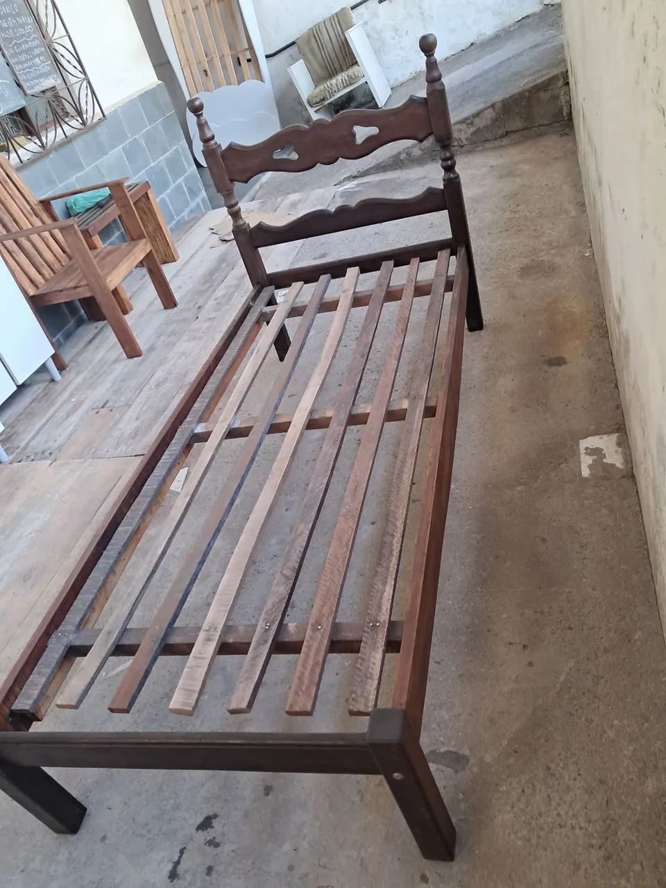 Cama de solteiro Madeira maciça sucupira de 80 - Foto 4
