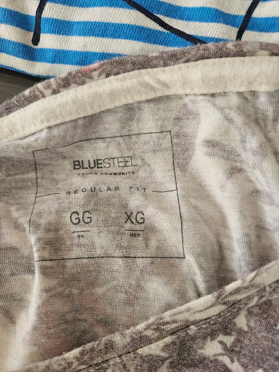 Lote de 5 Camisetas Masculinas - Tamanhos Variados - Foto 2