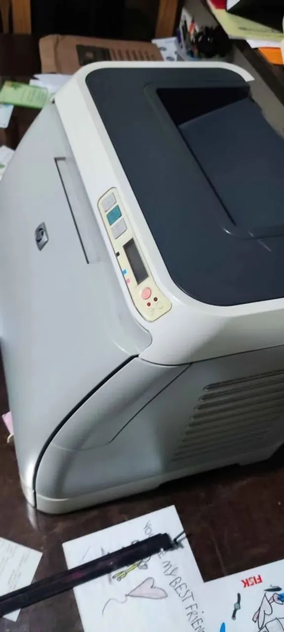 Impressora HP LaserJet 2600n - Foto 3