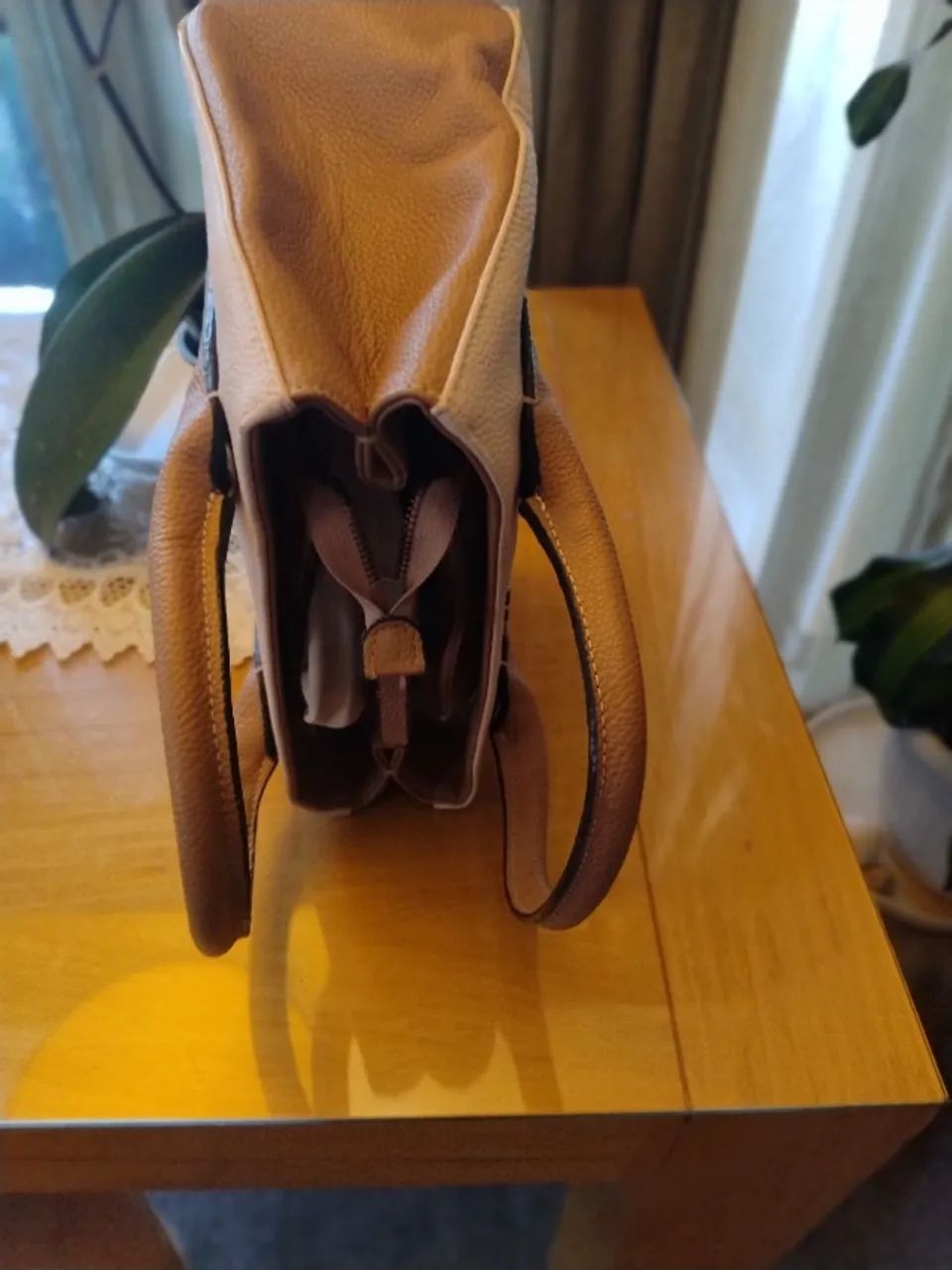 Bolsa  Paquetá feminina de mão  - Foto 3