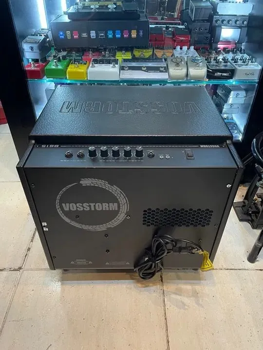 Amplificador para Baixo Vossstorm BS15