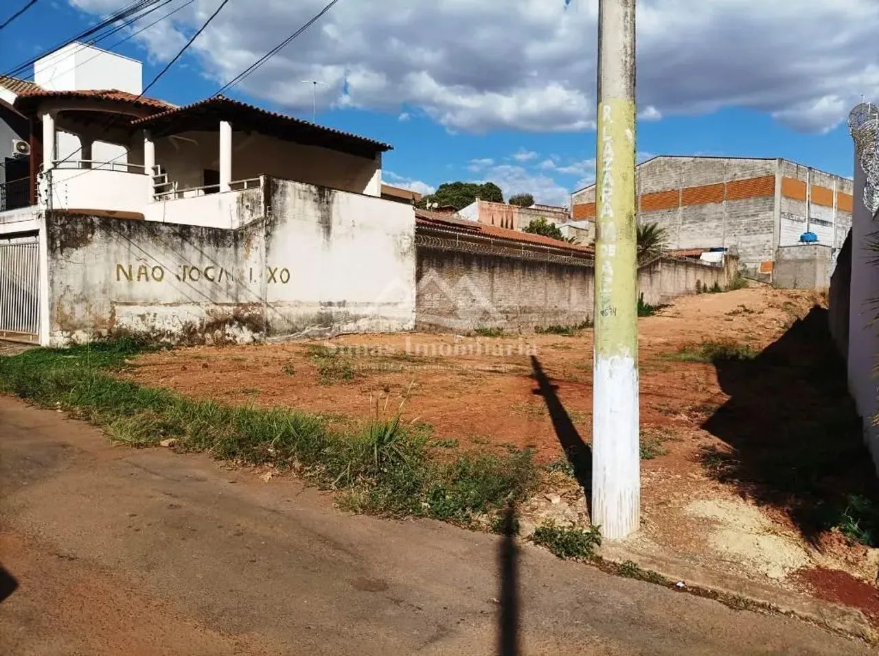 Lote para Venda em Patos de Minas, Guanabara