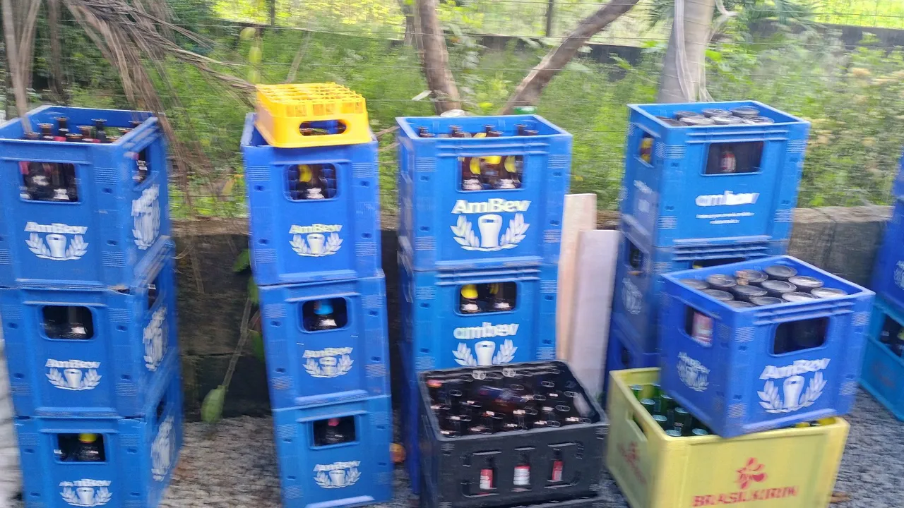 Caixas de cerveja Ambev