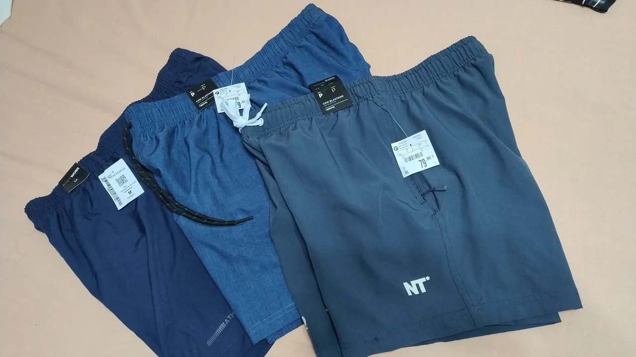 R$85 lote- 3 Shorts Masculinos ZERADOS - Tamanho M