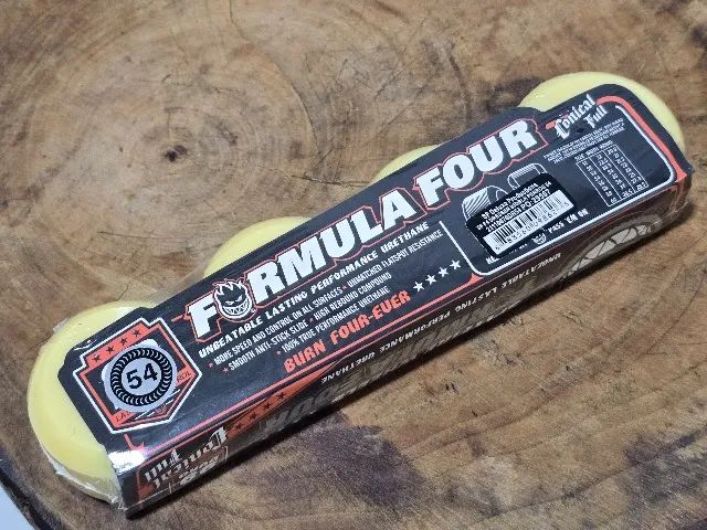 Rodas de skate Spitfire 54mm Cônica - Formula Four - Austin