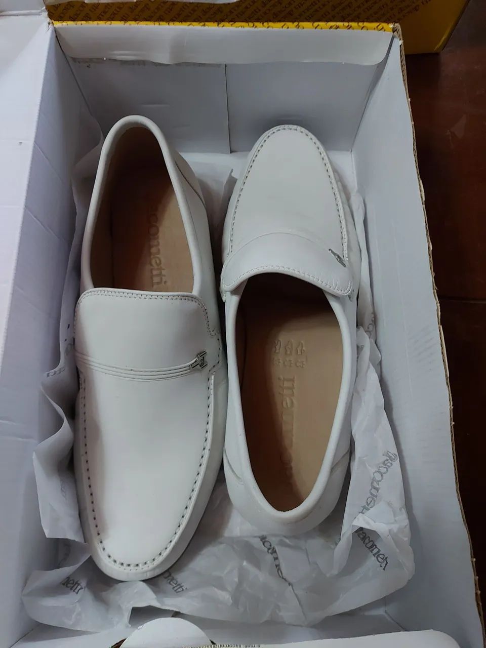 Mocassim branco em couro Jacometti - Foto 5