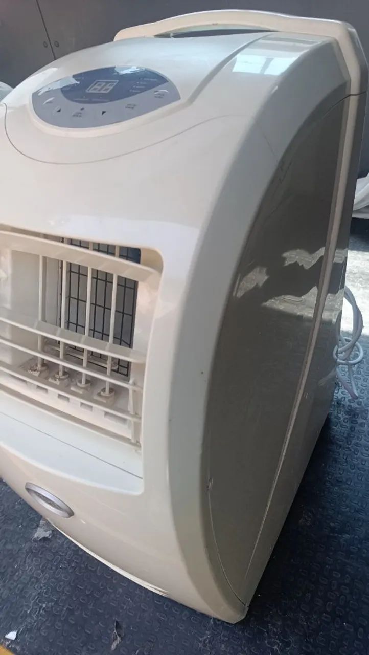 AR CONDICIONADO PORTÁTIL MARCA FORT HOME 12.000 Btus  110 VOLTS  - Foto 4