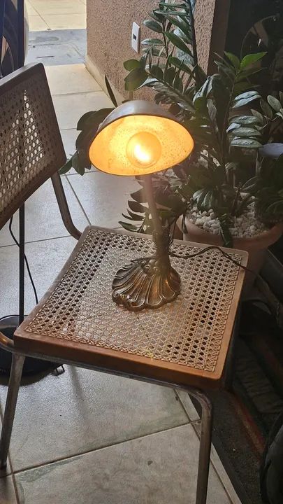 Luminária de Mesa cherif anos 50