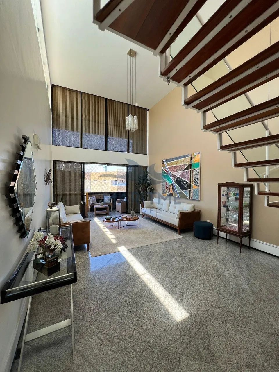 Duplex para venda possui 426 metros quadrados com 1 quartos em Ponta Verde - Maceió - AL