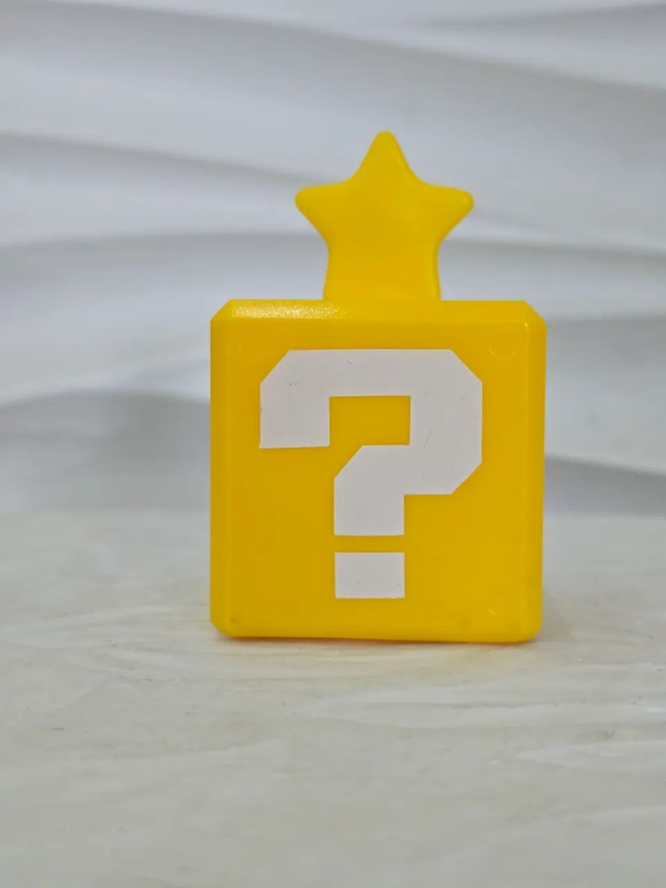 Estrela Cubo Super Mario Bros Item colecionável  - Foto 3