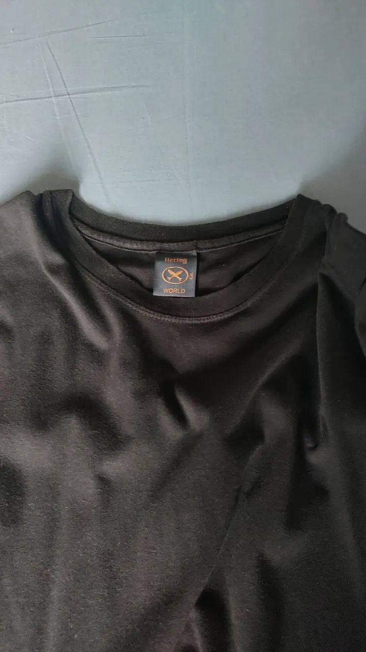 Camiseta Hering Preta Básica - Conforto e Estilo - Foto 3