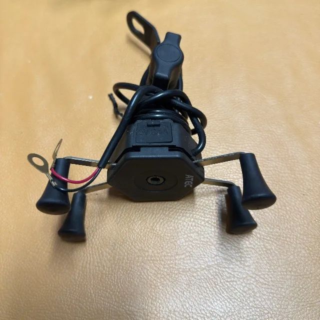 Suporte Celular Moto Garra x com carregador Universal Usb - Foto 5