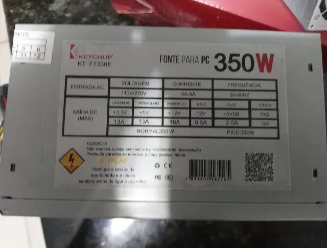 Fonte 350W, eficiencia acima de 70%, pouco tempo de uso.