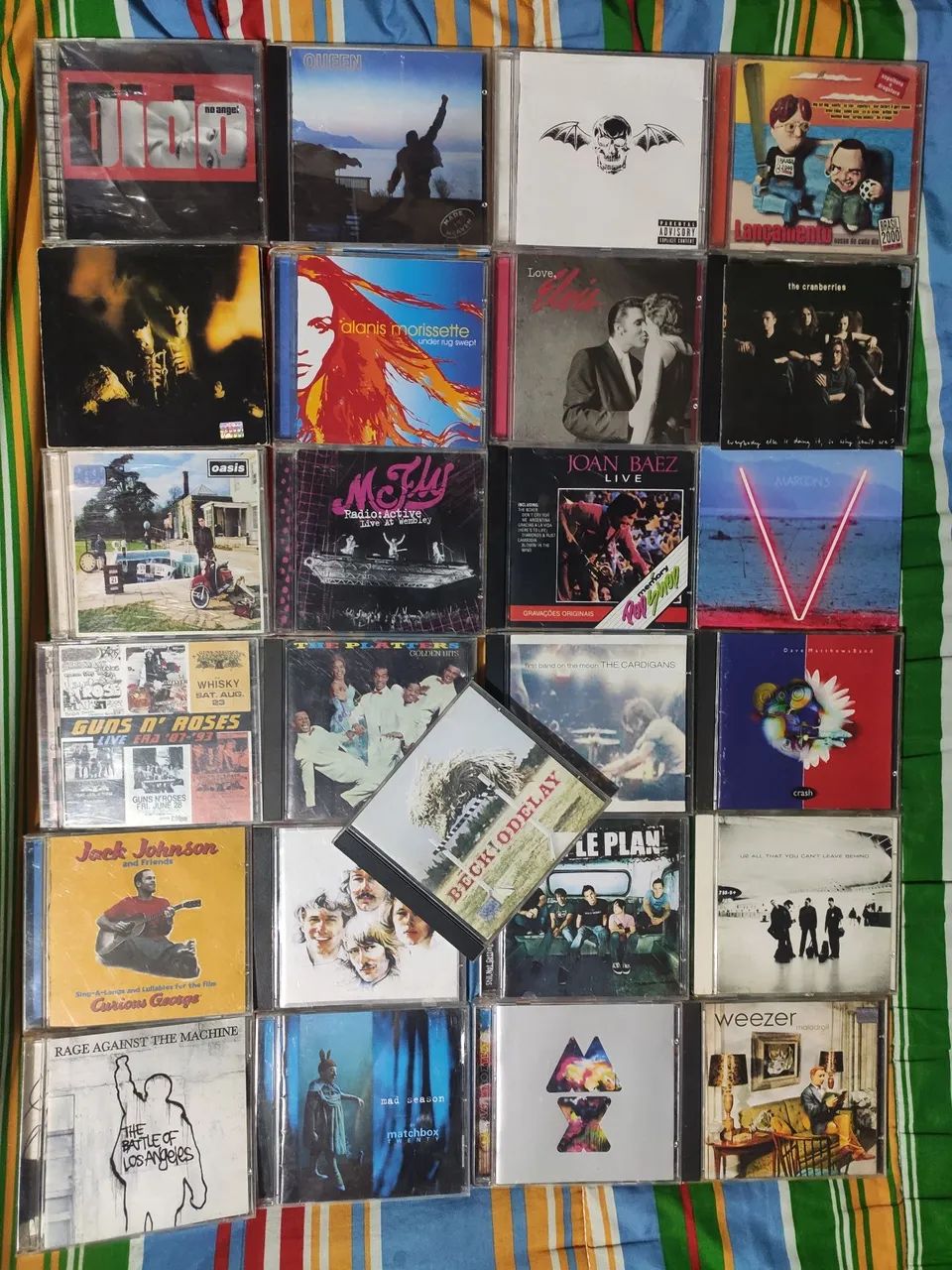 25 cds de Rock & pop Pearl Jam U2 Simple Plan Rage against Guns n
