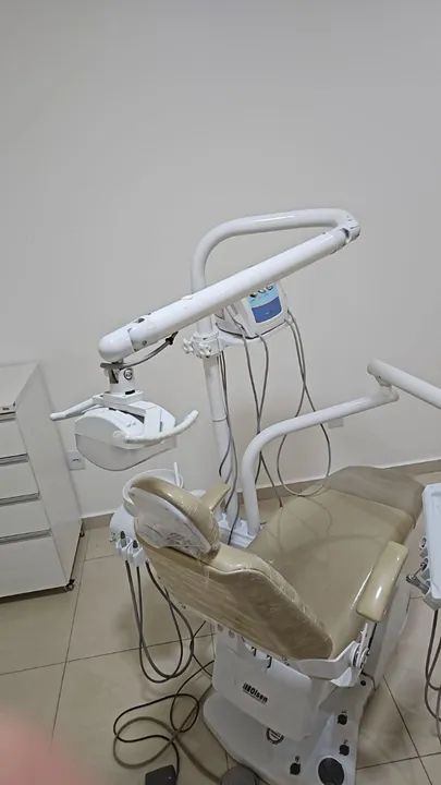 Consultório Odontológico Completo (Cadeira Olsen Sprint T / Compressor / Auto-clave ) - Foto 6