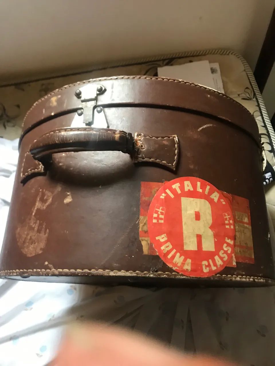 Porta chapéu de couro anos 30/40 - Foto 2