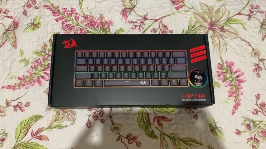 Redragon TECLADO GAMER MECANICO LAKSHMI RAINBOW PRETO SWITCH MARROM ABNT2 - Foto 5