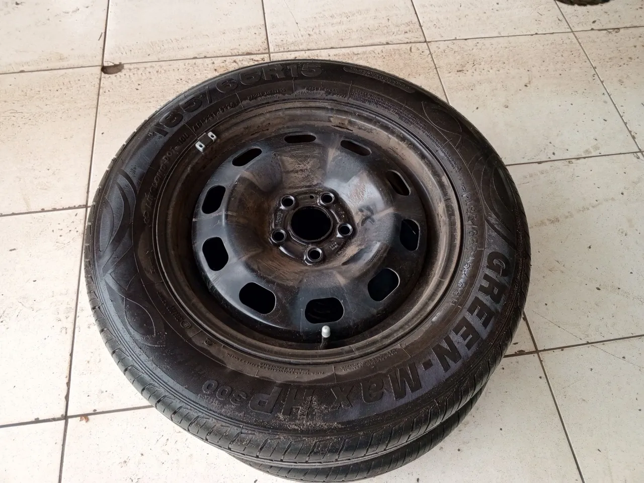 Roda com Pneu 185/65 R15 Green Max HP300