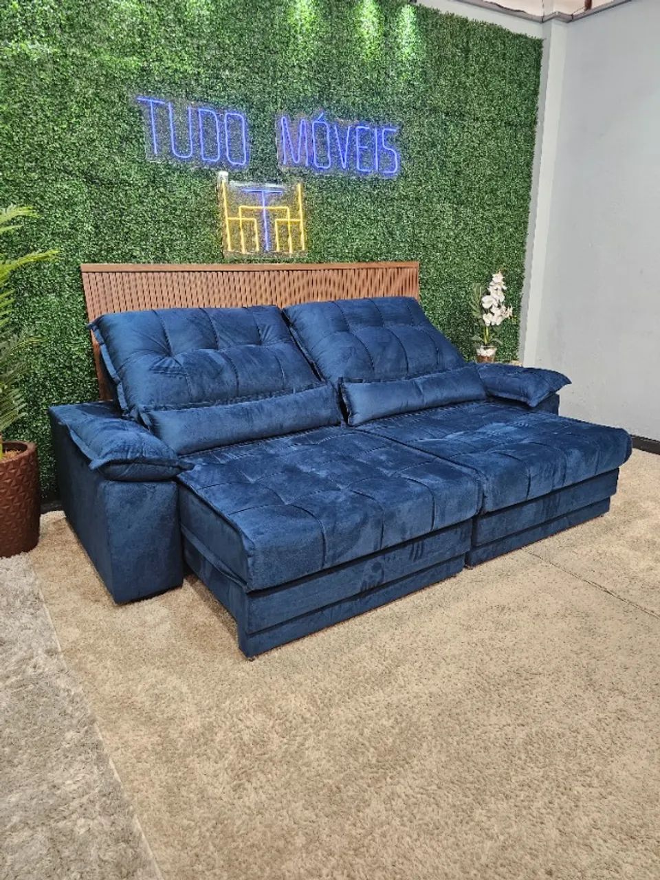 Sofá Retrátil, Reclinável, com USB e Pillowtop nos braços - Foto 4