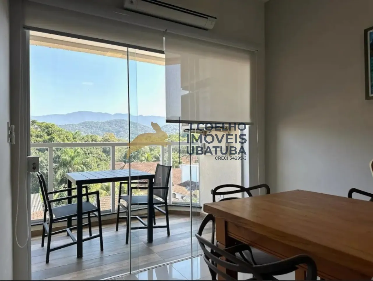 Apartamento 2 dormitórios e varanda gourmet à venda no Centro de Ubatuba SP