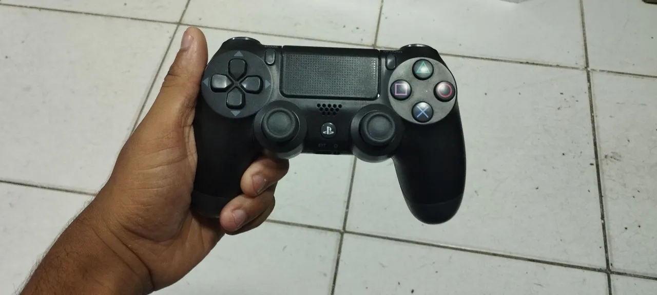 Controle PS4 DualShock Preto