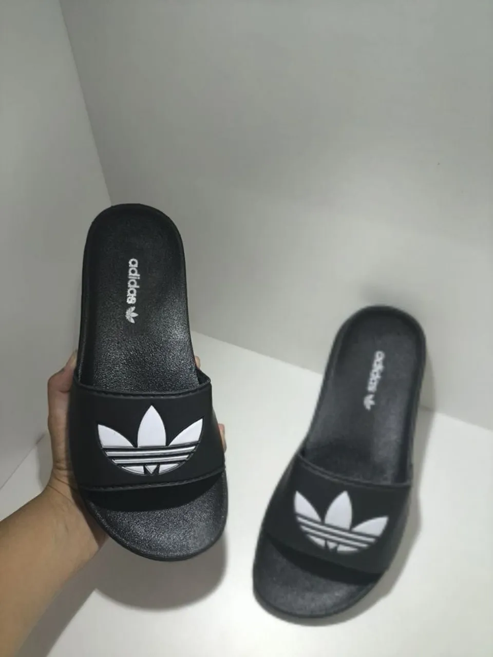 Sandália Adidas Adilette