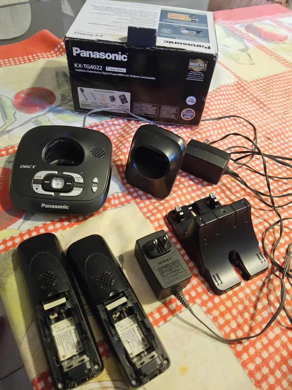 Telefone Sem Fio Panasonic KX-TG4022 - COM EXTENSAO E ALARME VISOR LUMIINOSO - Foto 4
