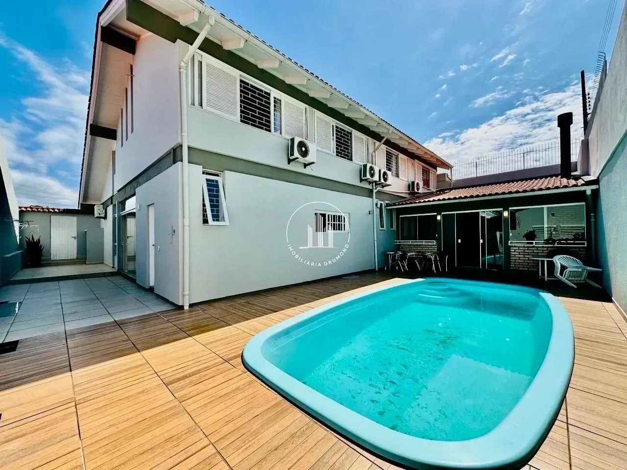Casa 5 Quartos com 2 Suítes - Coqueiros