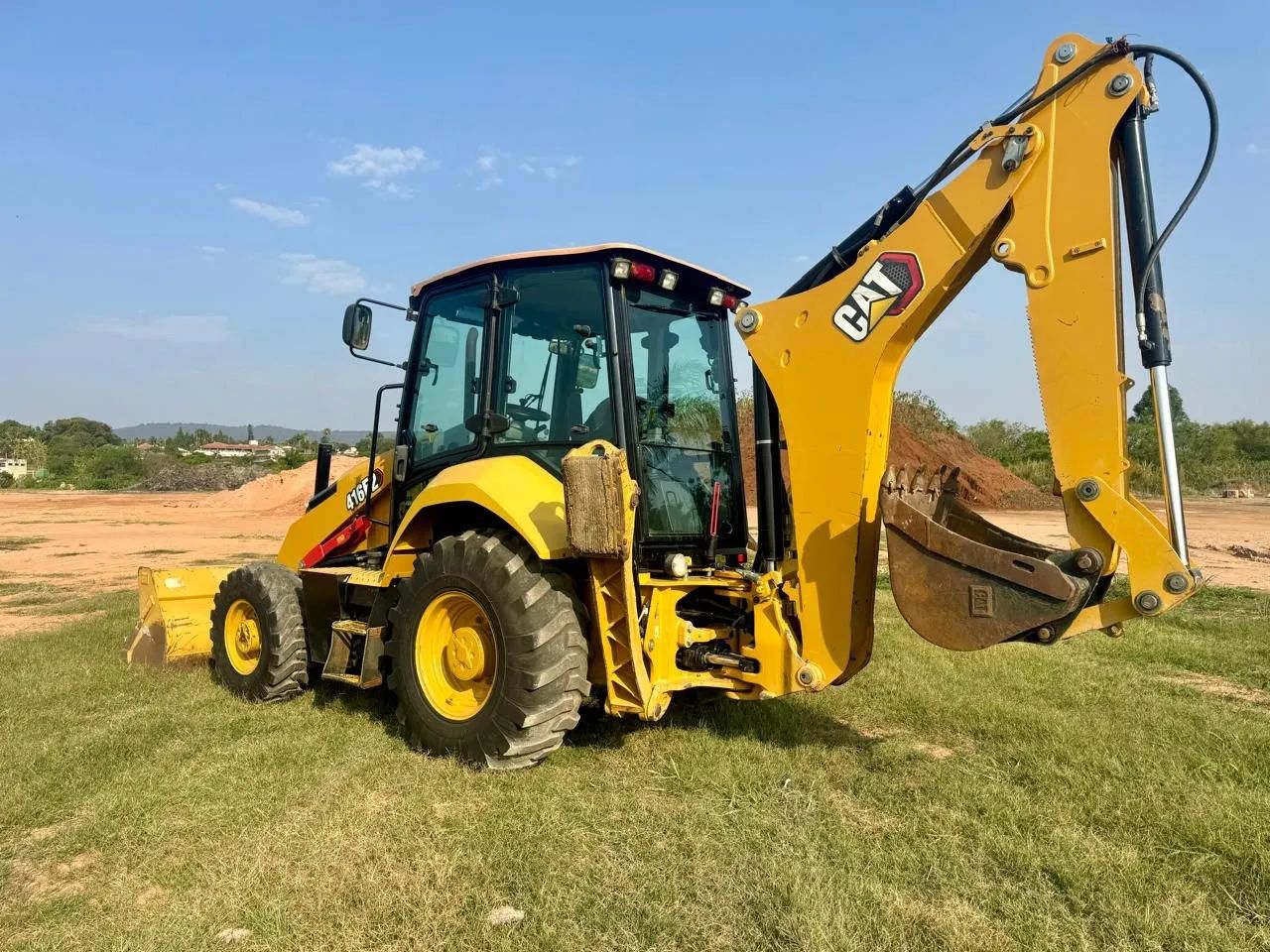 416F RETROESCAVADEIRA CATERPILLAR - Foto 6