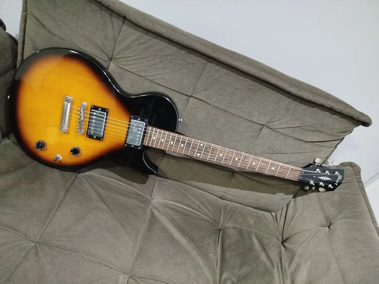 Guitarra Cort Cr50